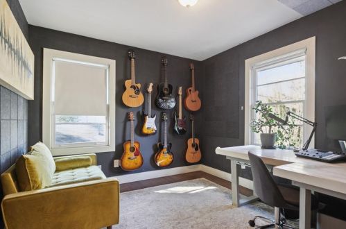 1615 Fama Dr, Atlanta GA  30329-3311 exterior