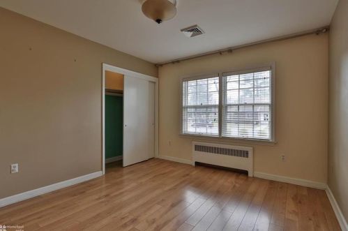 415 Ott St, Allentown PA  18104-6151 exterior