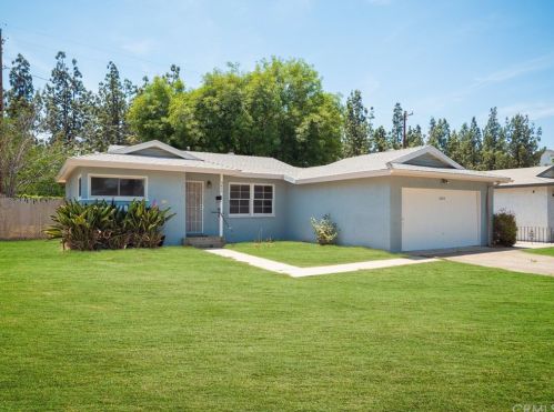 3672 Artesian St, Riverside, CA 92503-4125