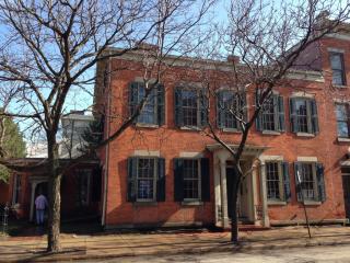 7 4th St, Erie PA  16507-1439 exterior