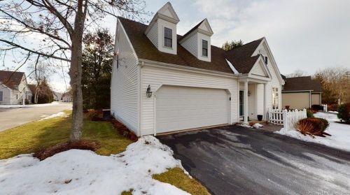 1 Lavender Ln, Farmington, CT 06032-2056