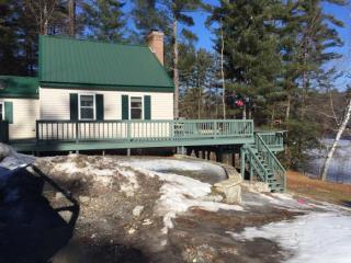89 Lynchville Park Rd, Goffstown, NH 03045-2654