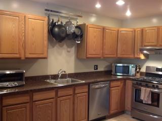 443 Seville St, Philadelphia PA  19128-3632 exterior