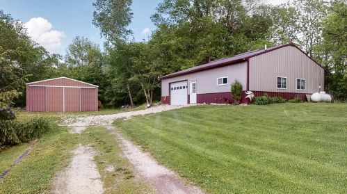 7316 Genoa Rd, Byron, MN 55920-4108