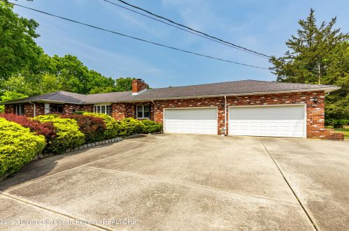 291 Clearstream Rd, Jackson Twp, NJ 08527-2012