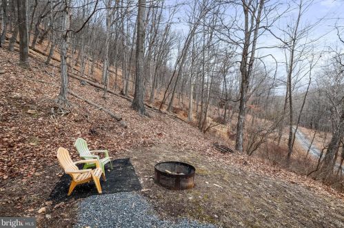 1195 Warden Lake A B Dr, Wardensville WV  26851-8192 exterior