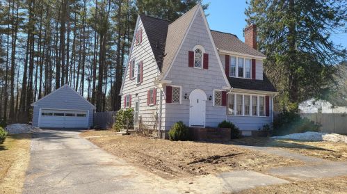6 Southern Ave, Augusta, ME 04330-7033