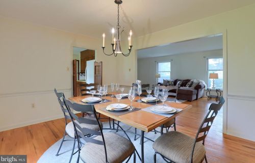 1343 Country Club Dr, Lancaster PA  17601-5209 exterior