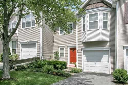 467 Mahogany Ct, Mahwah, NJ 07430-2759