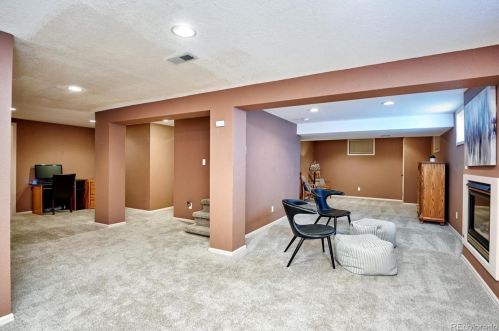 8548 Kettle Pl, Englewood CO 80112-4748 exterior