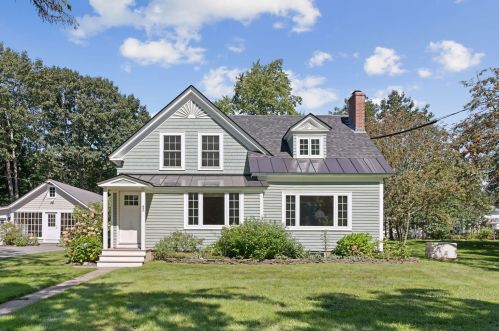 43 Longfellow Ave, Mere Point, ME 04011-2533