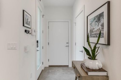 3207 Aldwyche Dr, Austin TX  78704 exterior