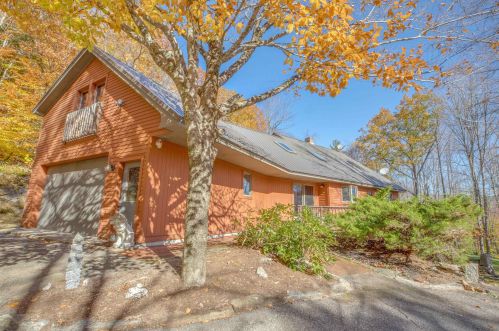 28 Bob House Rd, Holderness, NH 03245-5501