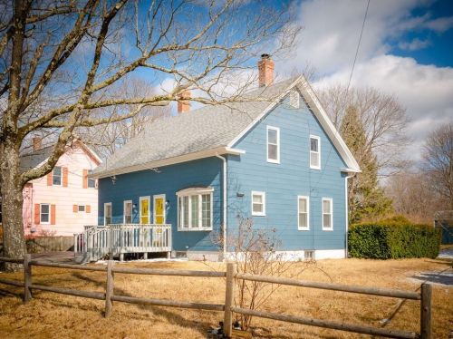 1387 Victory Hwy, Burrillville, RI 02858-1015