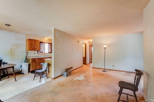 153 Bates Ave, Saint Paul MN  55106-6330 exterior