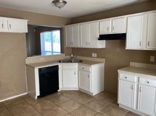 8017 Alex David Cir, Dallas TX 75232-6615 exterior