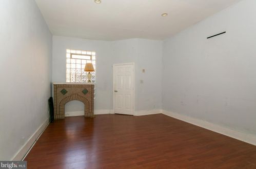 532 4 St, Philadelphia PA 19148-1303 exterior