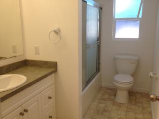 138 B St, Springfield OR  97477-4519 exterior