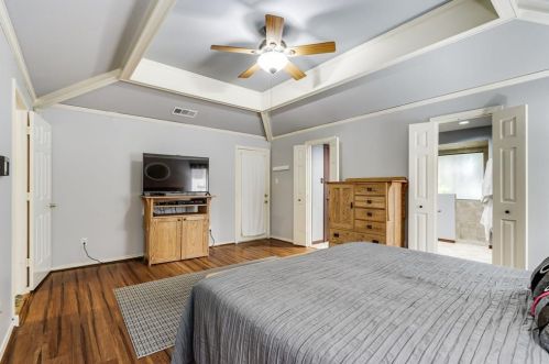 2517 Belmeade Dr, Carrollton TX 75006-2008 exterior