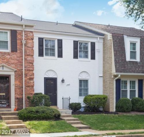 1543 Candlewick Ct, Mc Lean, VA 22101-4315