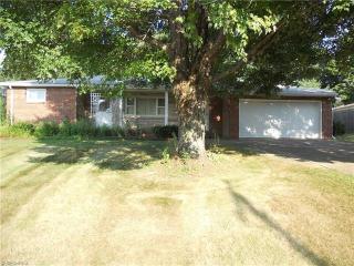 558 Noble Pl, Massillon, OH 44647-5252