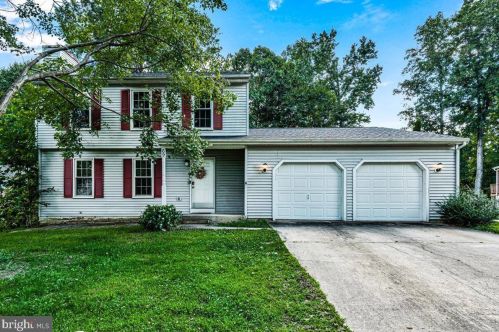 69 Briarwood Dr, Fredericksburg, VA 22405-2825