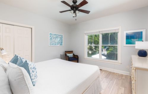 2307 Palm Blvd, Isle Of Palms SC  29451-2351 exterior