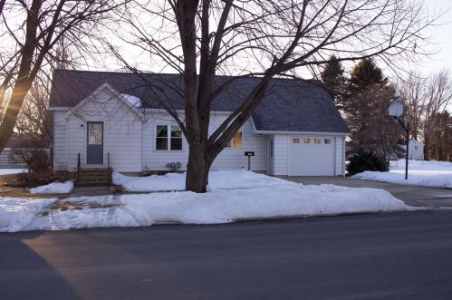 205 1st St, Frankford, MN 55936-1202