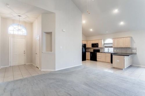 2612 Evening Shade Dr, Fort Worth TX  76131-2089 exterior