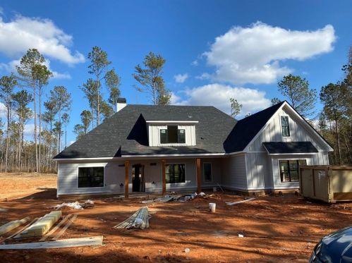 665 Mooyn Rd, Carrollton, GA 30116-0080