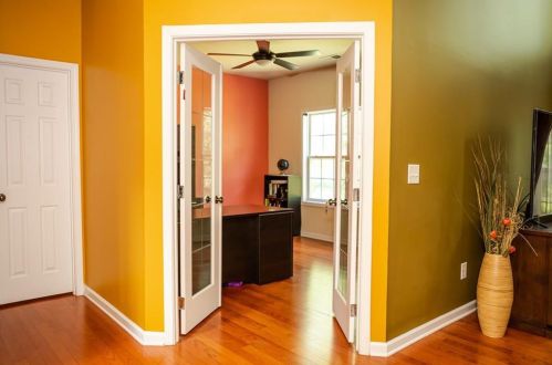 3550 Hamlin Sq, Atlanta GA  30331-7960 exterior
