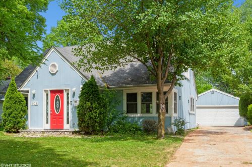 109 Quentin Rd, Palatine, IL 60067-5940