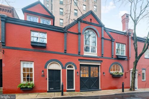 2022 Chancellor St, Philadelphia, PA 19103-5605