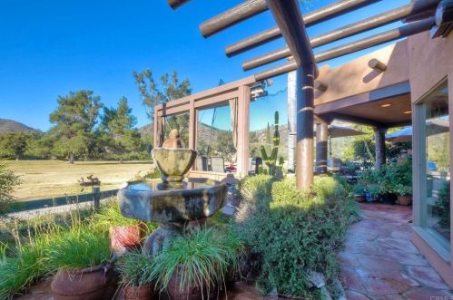 9006 Old Castle Rd, Valley Center, CA 92082-5502