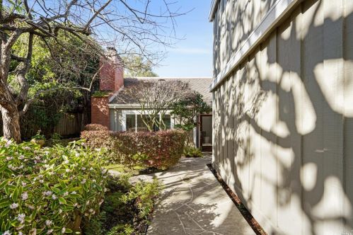 5 Laurel Ave, Tiburon, CA 94920-2305