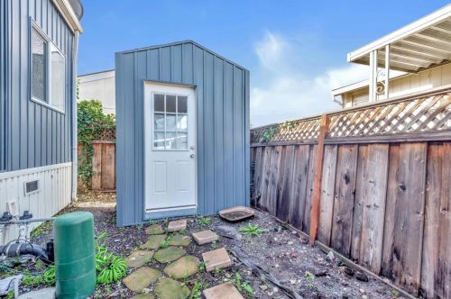 120 Dixon Landing Rd, Milpitas CA  95035-2511 exterior