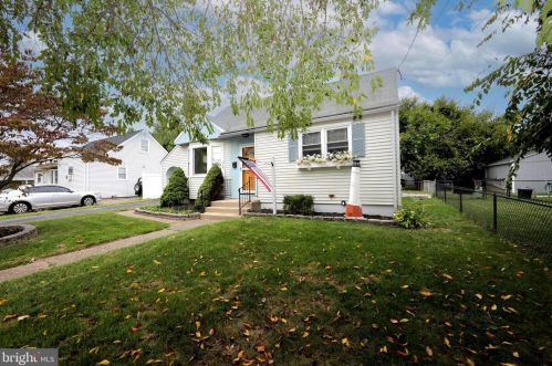 213 Church St, Blenheim, NJ 08012-3906