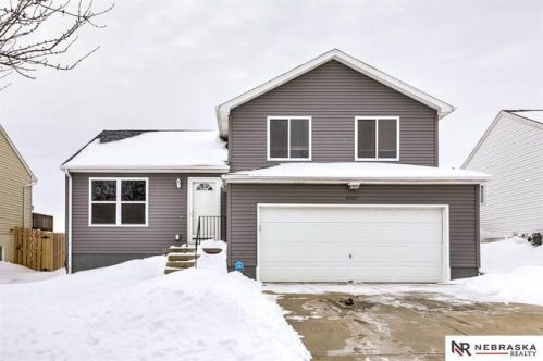 14537 Mormon St, Bennington, NE 68007-1227