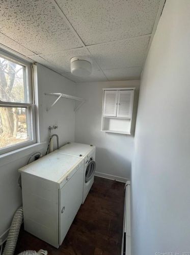 54 Emmett Ave, Derby CT  06418-1210 exterior