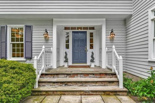 31 Hollow Tree Pl, Wilton CT  06897-2314 exterior