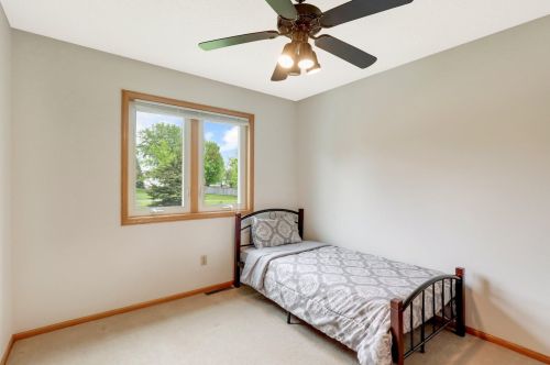1189 Dawn Ln, Saint Paul MN  55125-8507 exterior