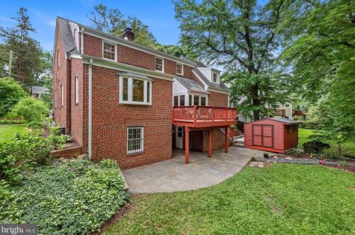 8024 Glenside Dr, Silver Spring MD 20912-7326 exterior