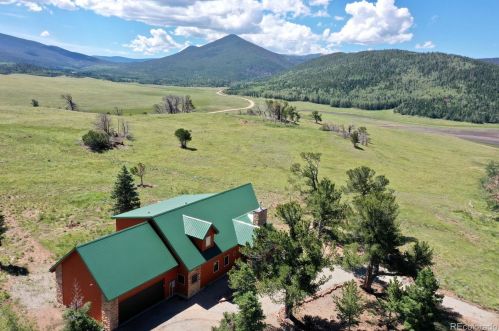 2221 Sigler Dr, Sangre De Cristo Ranches CO exterior