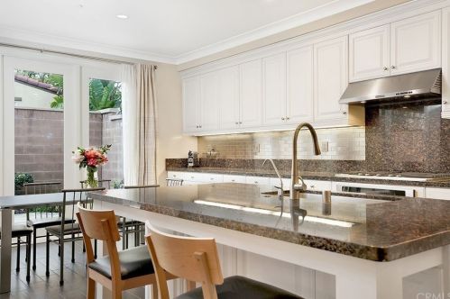 81 Coleridge, Irvine CA  92620-2142 exterior