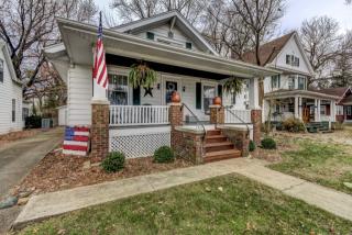 1316 Governor St, Springfield, IL 62704-1649