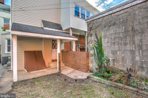 604 Mary St, Lancaster PA  17603-2819 exterior