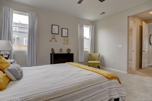 27904 9 Dr, Aurora CO 80018 exterior