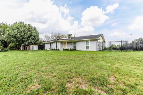 730 Blue Grass Dr, Dallas, TX 75211-6954