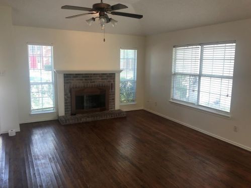 1706 Lantana Dr, Garland TX  75040-2820 exterior