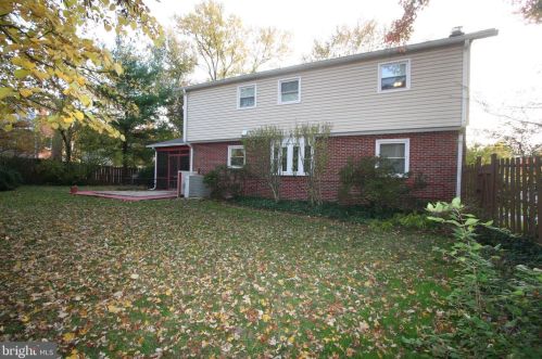 10405 Kinloch Rd, Silver Spring MD 20903-1243 exterior